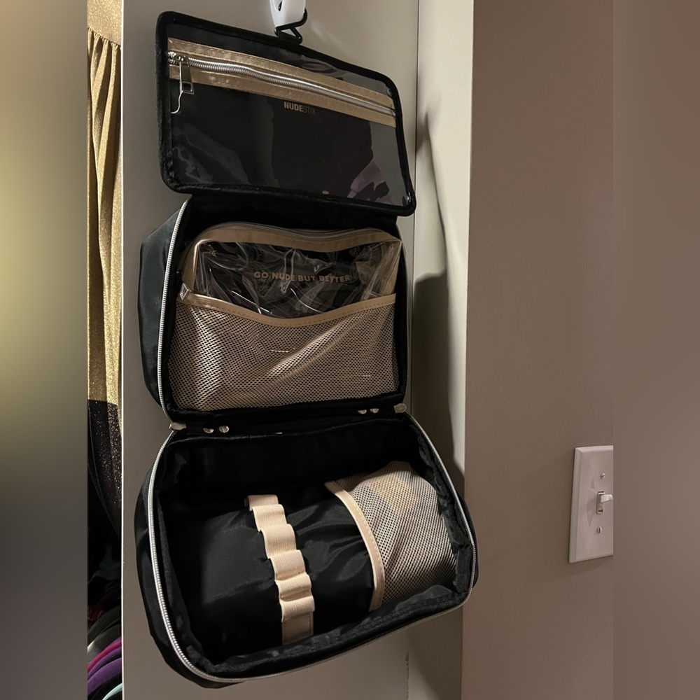 Nudestix Toiletry Bag NWOT
